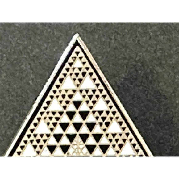 Judy Chicago 1987 triangle Holocaust Project brooch pin signed black white ename - Picture 15 of 16